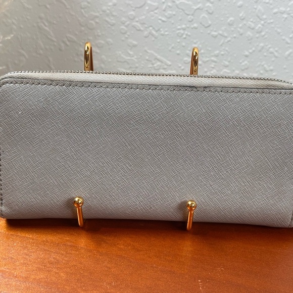 Michael Kors Wallet Jet Set Travel Continental Zip Around/ Pearl Gray - Picture 6 of 13